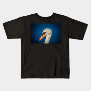 Swan portrait Kids T-Shirt